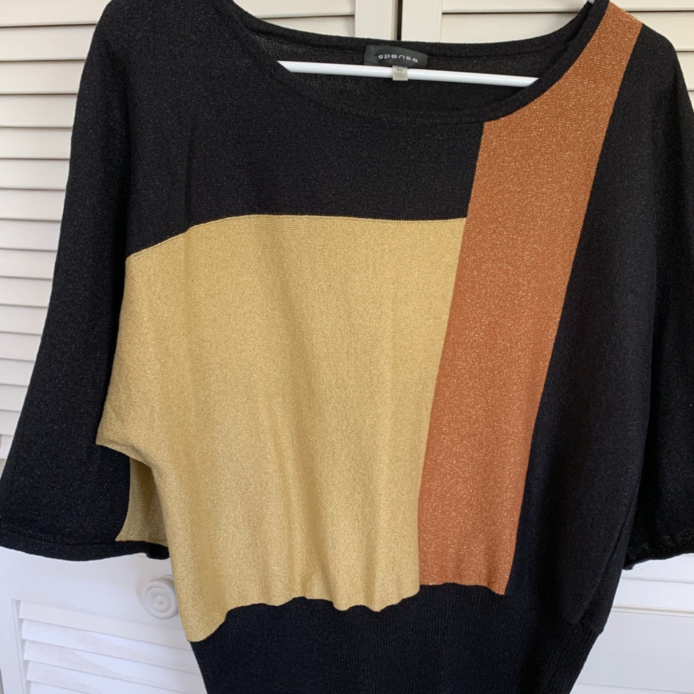 Spense sweater